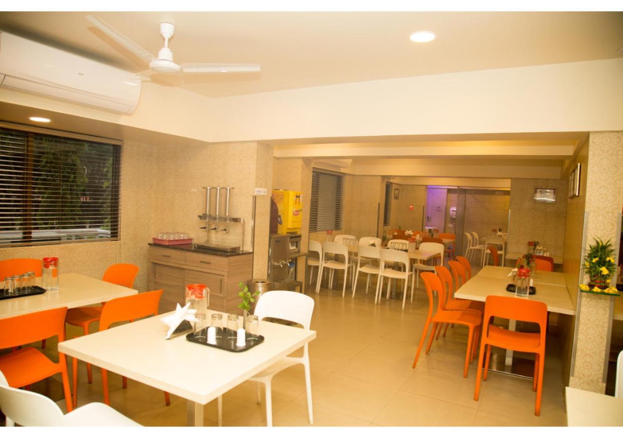 Ashok Deluxe Apartments, Marol Andheri East Mumbai Eksteriør bilde
